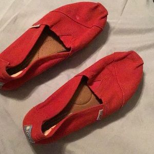 Red Toms